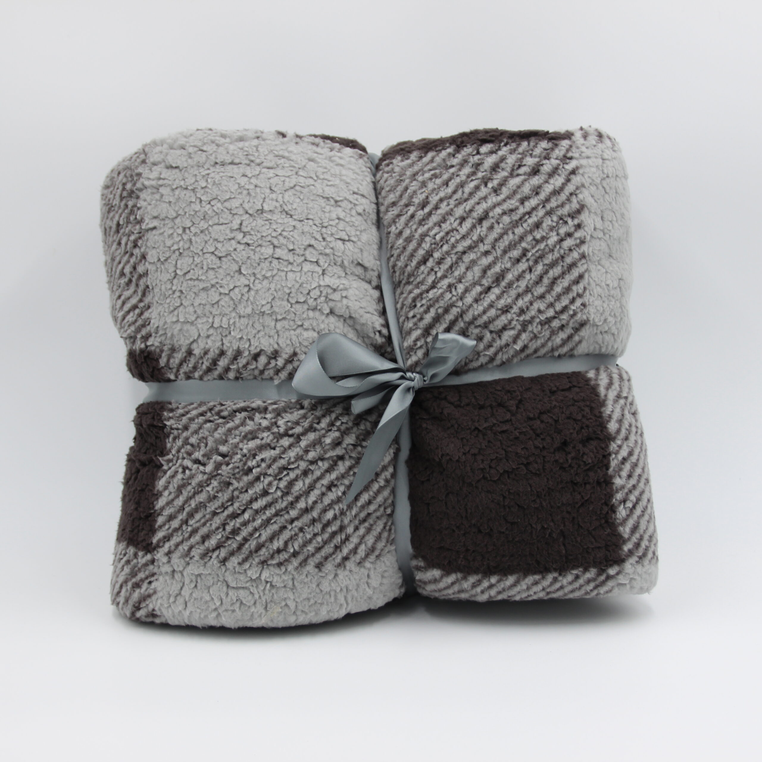 Coperta plaid fantasia quadri grigio nero - Show Garden Arezzo